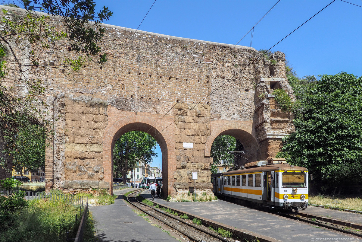 Rome De Aquaduct van Nero