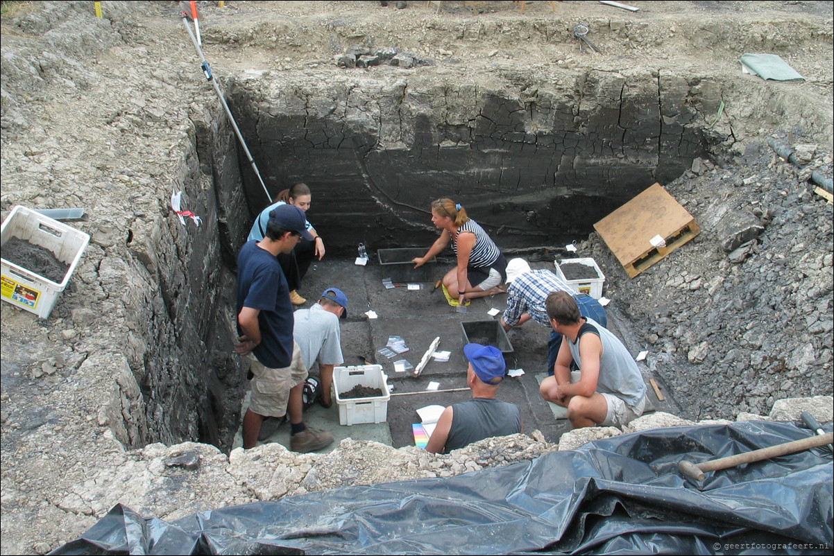 archeologie opgraving almere hout