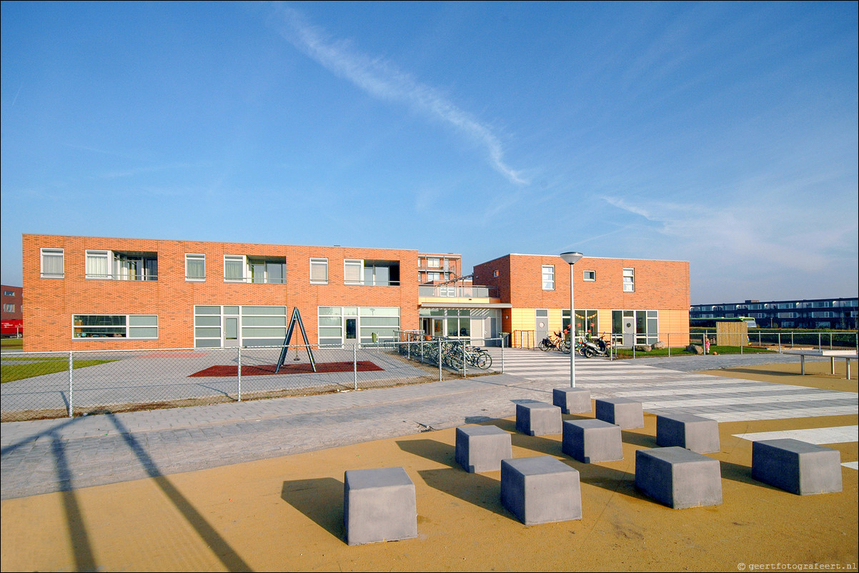 Almere Tussen de Vaarten school Meesterwerk