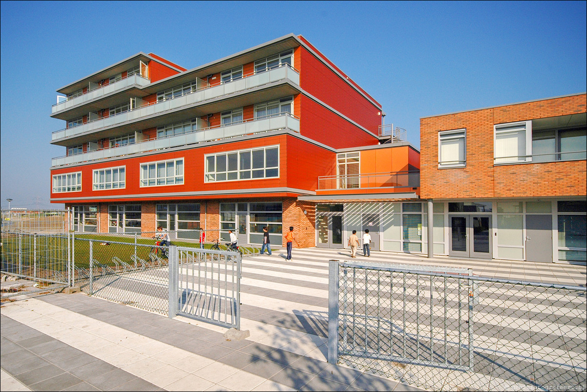 Almere Tussen de Vaarten school Meesterwerk