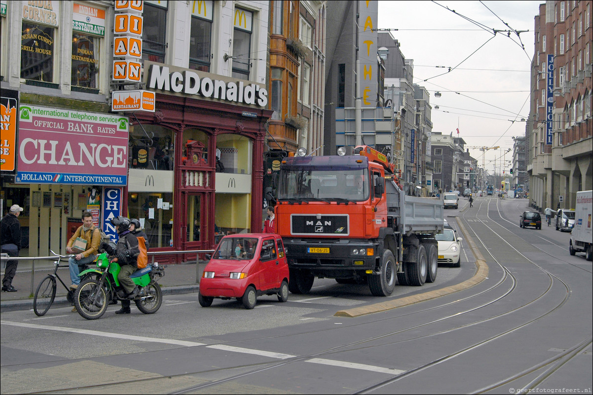 Amsterdamse straten canta