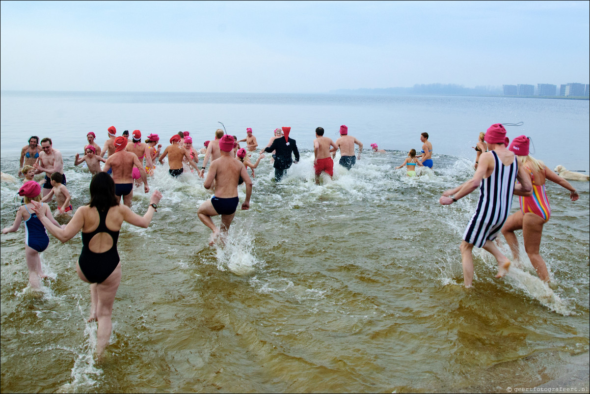 Nieuwjaarsduik Almere Haven