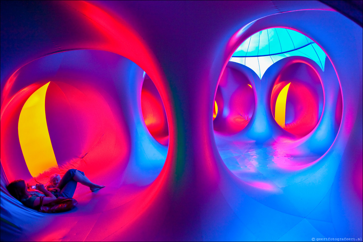 Luminarium - opblaasdoolhof Esplanade Almere