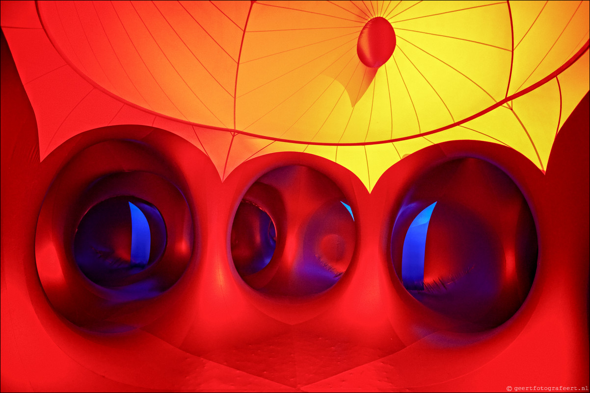 Luminarium - opblaasdoolhof Esplanade Almere