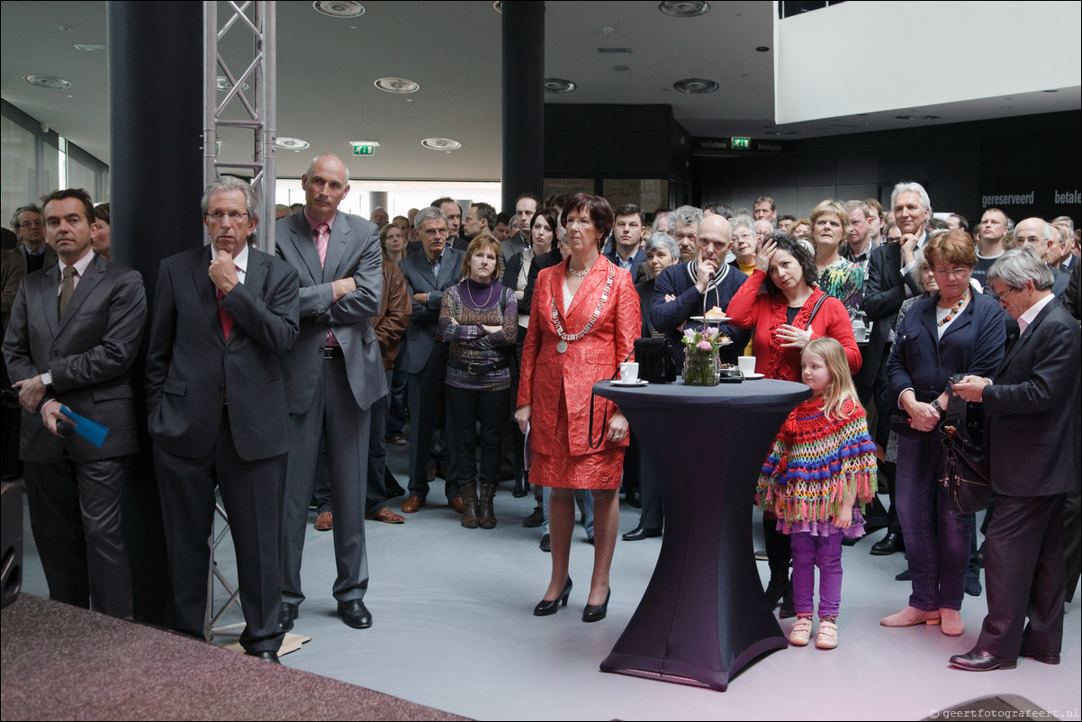 De Nieuwe Bibliotheek opent