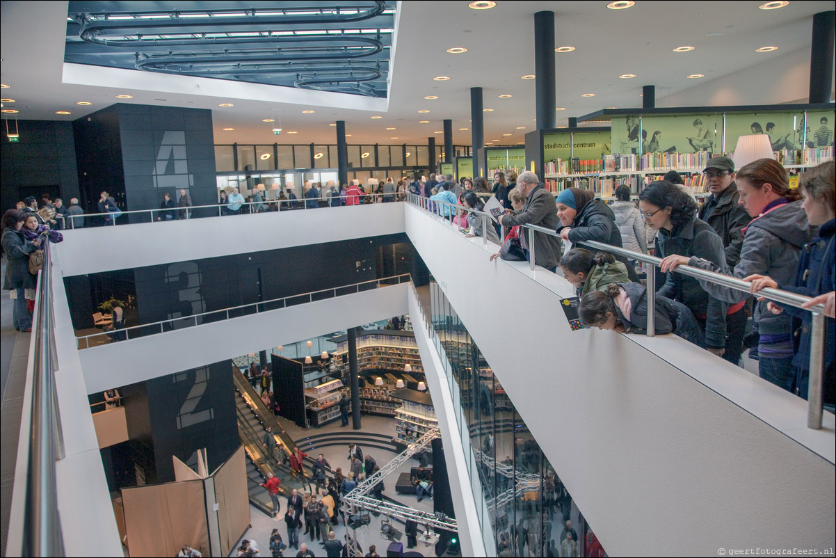 De Nieuwe Bibliotheek opent