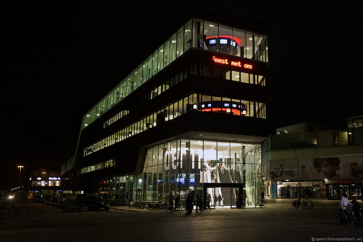 De Nieuwe Bibliotheek opent