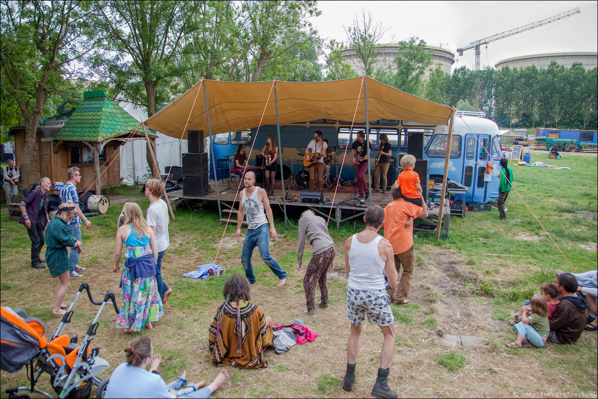 Vurige Tongen - een pinksterfestival in Ruigoord