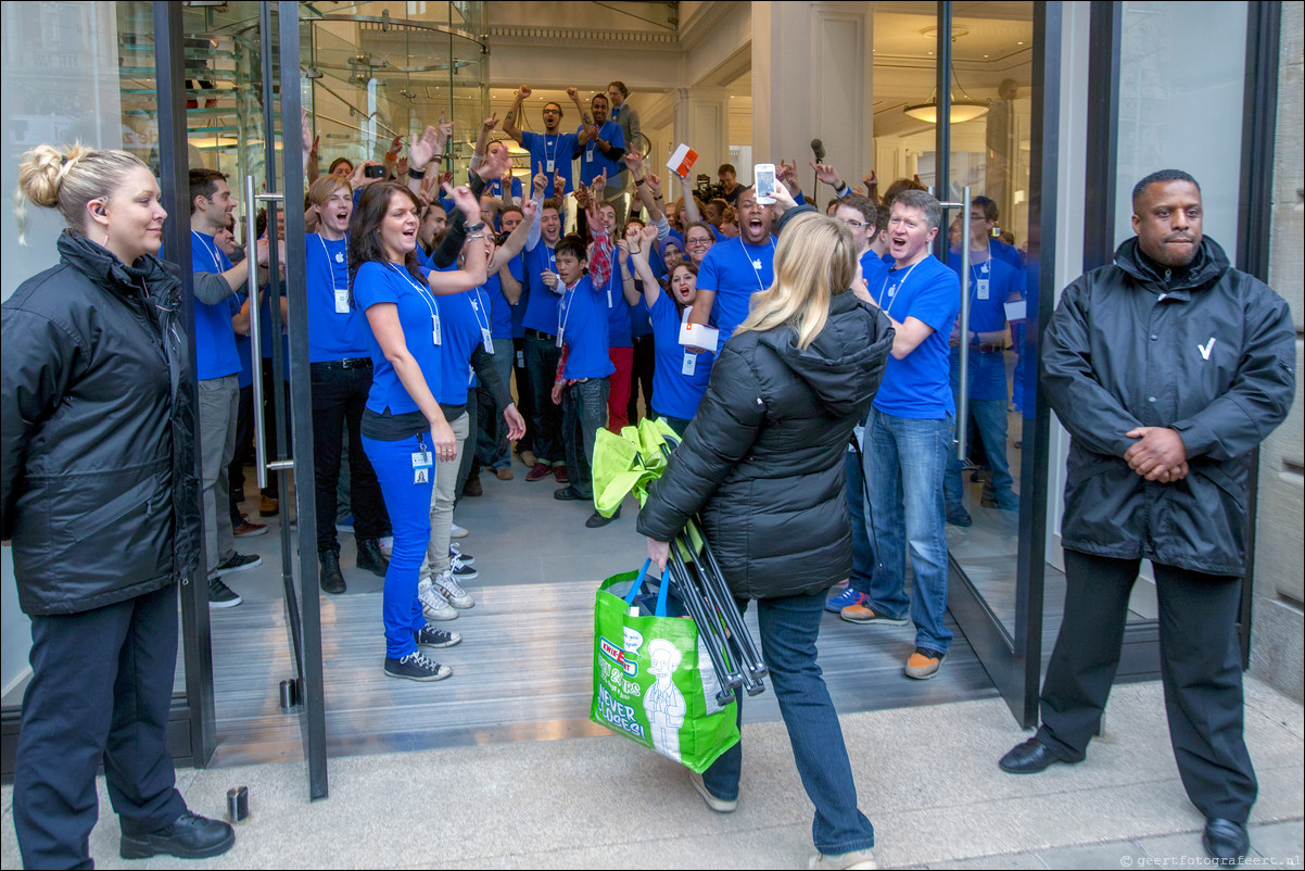 Opening Apple Store in Amsterdam