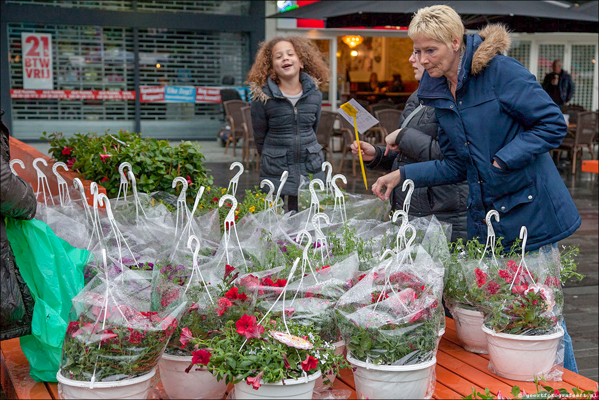 Luilakviering in Almere