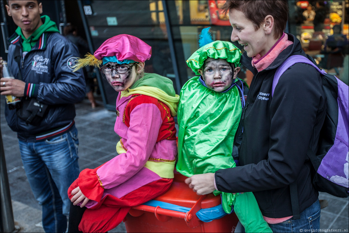 Intocht Sint-Nicolaas in Almere Stad Centrum