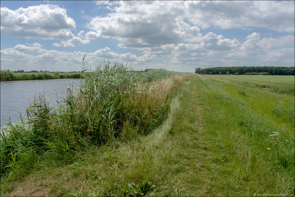 Pelgrimspad: Nieuwpoort-Hardinxveld