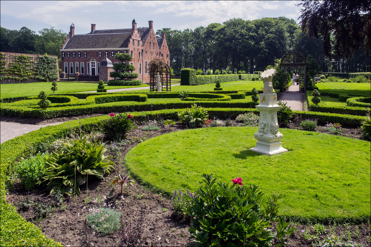 Menkemaborg Uithuizen Groningen