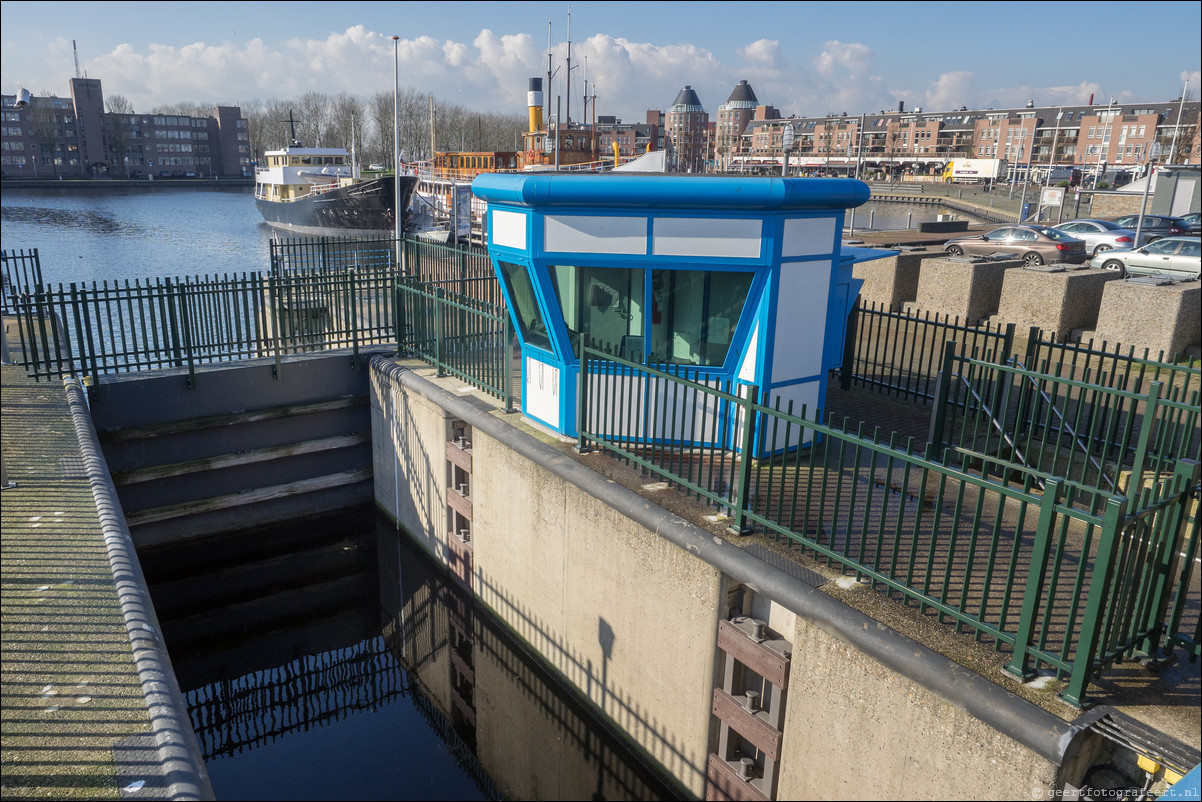 Almere Haven sluisje