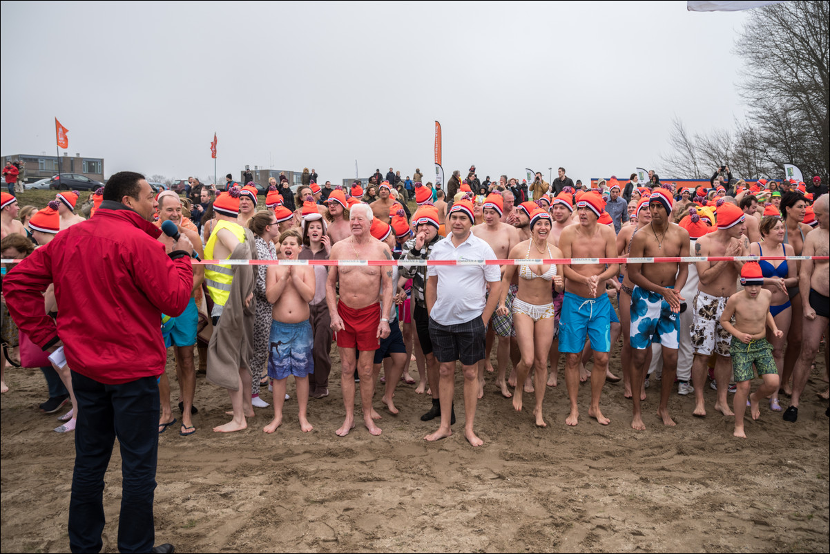 Nieuwjaarsduik Almere Surfstrand Gooimeer