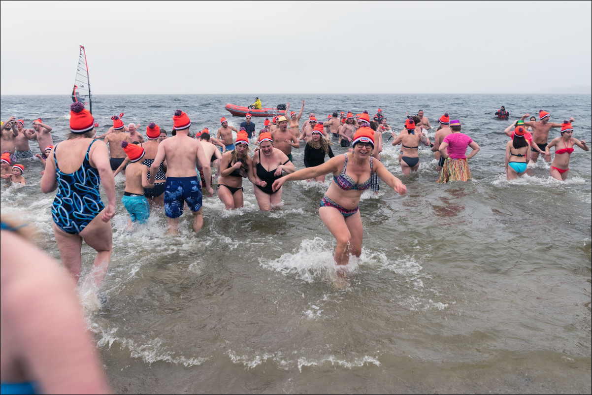 Nieuwjaarsduik Almere Surfstrand Gooimeer