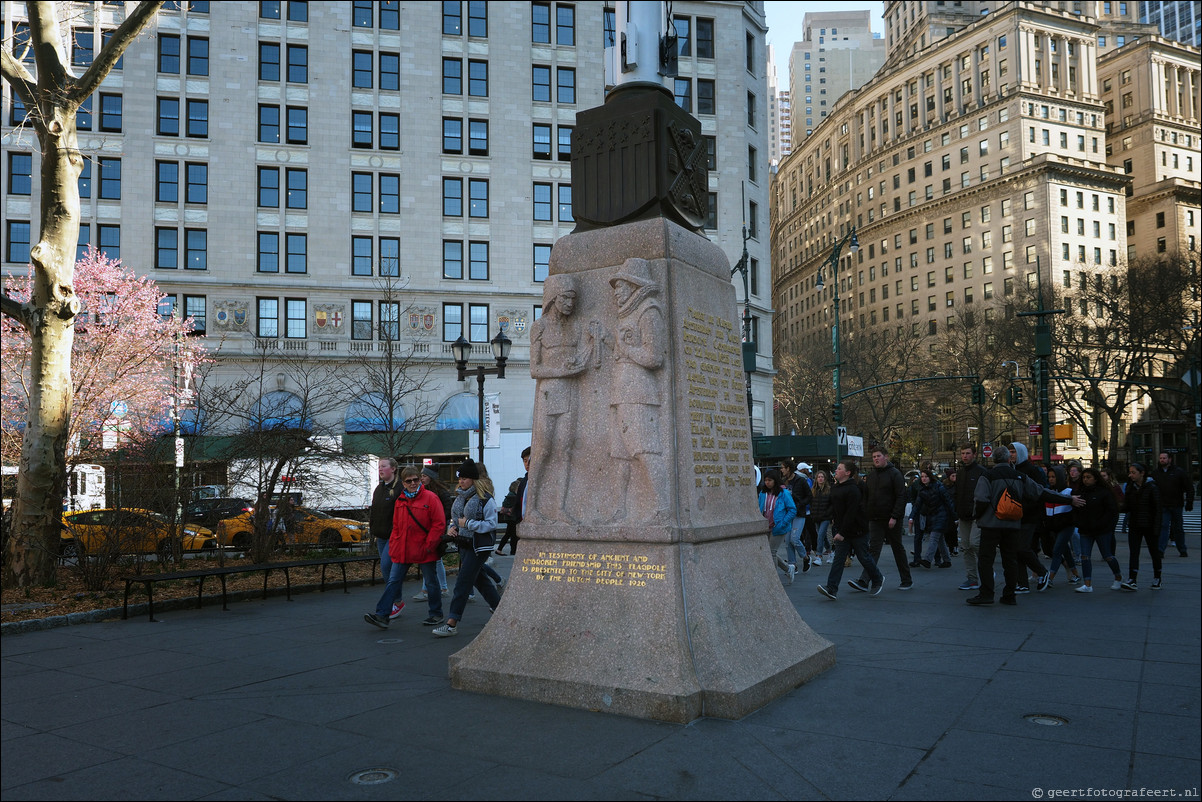 New York Battery Park Netherland Monument