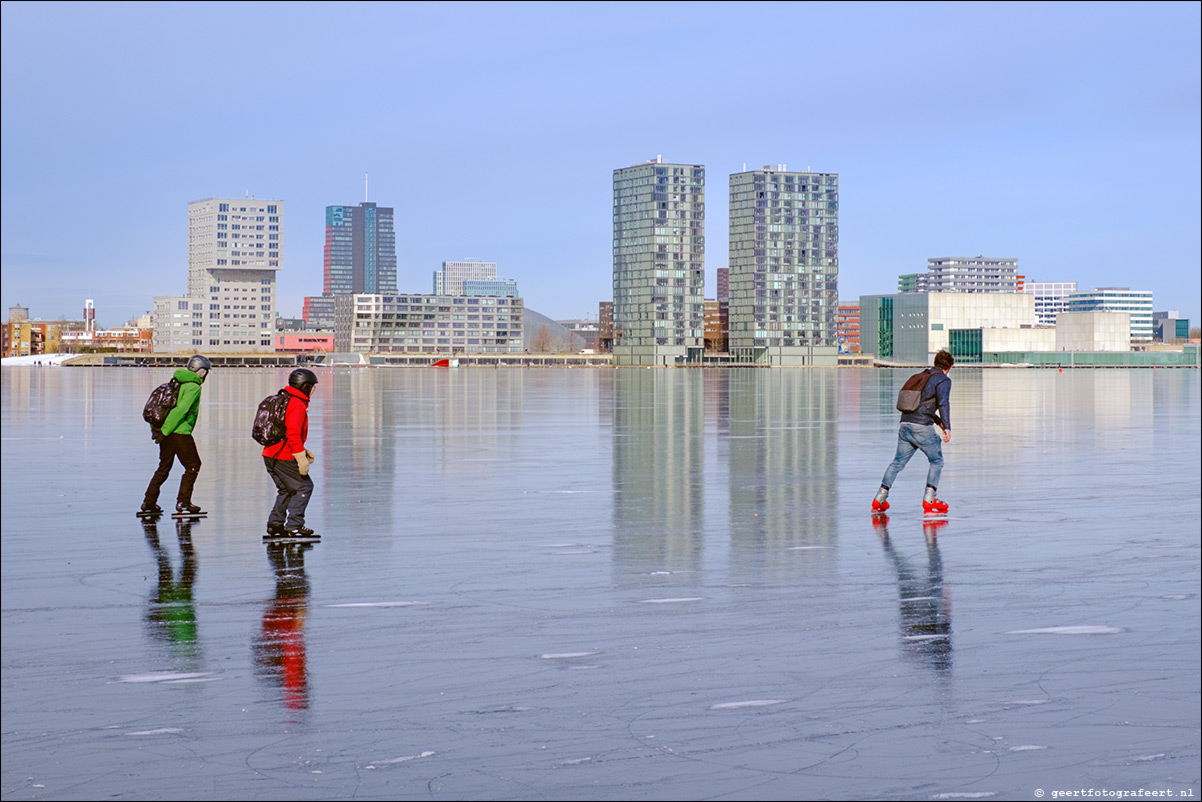 Weerwater skyline Almere Stad