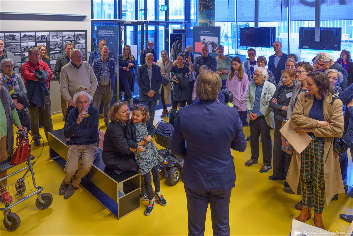Stadsarchief Almere: tentoonstelling - Almere op fotorol