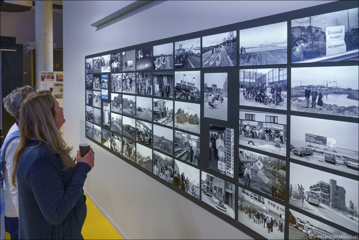 Stadsarchief Almere: tentoonstelling - Almere op fotorol