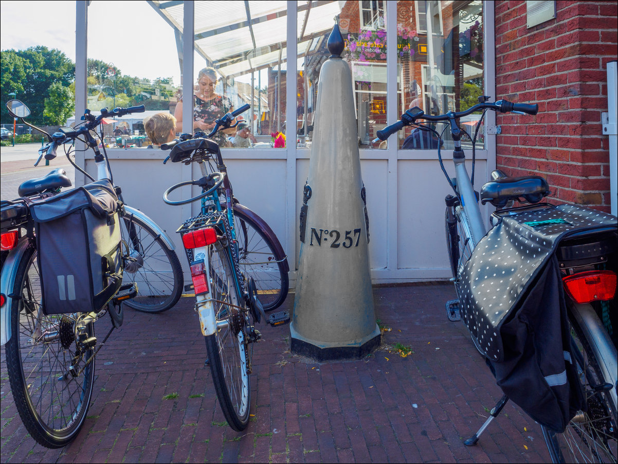 Zundert - Essen - Putte , langs de rand van Nederland