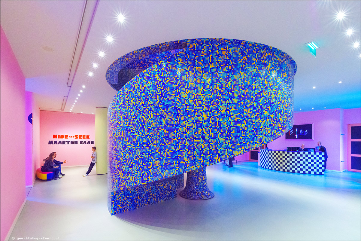 Groningen Museum, Maarten Baas (Hide & Seek) en Garbriel Lester