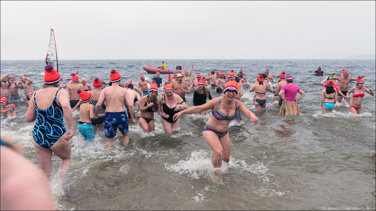 Nieuwjaarsduik Almere Surfstrand Gooimeer