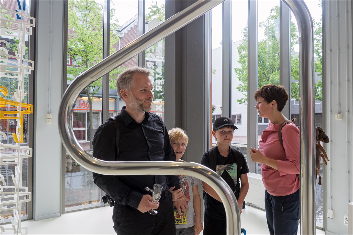 Zomerexpo Droogzemmen van Maze de Boer in Corrosia Almere Haven