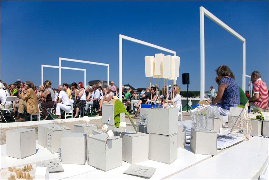dag van arhitectuur  almere 2010  - begraven land