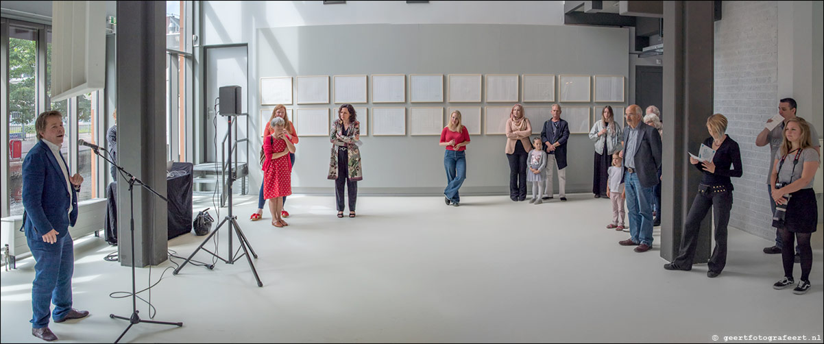 Acht Uur / Eight Hour van Daan den Houter