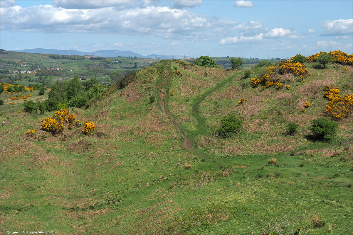 wandeling langs de Muur van Antoninus Schotland Kirkintilloch - Castleary Hotel