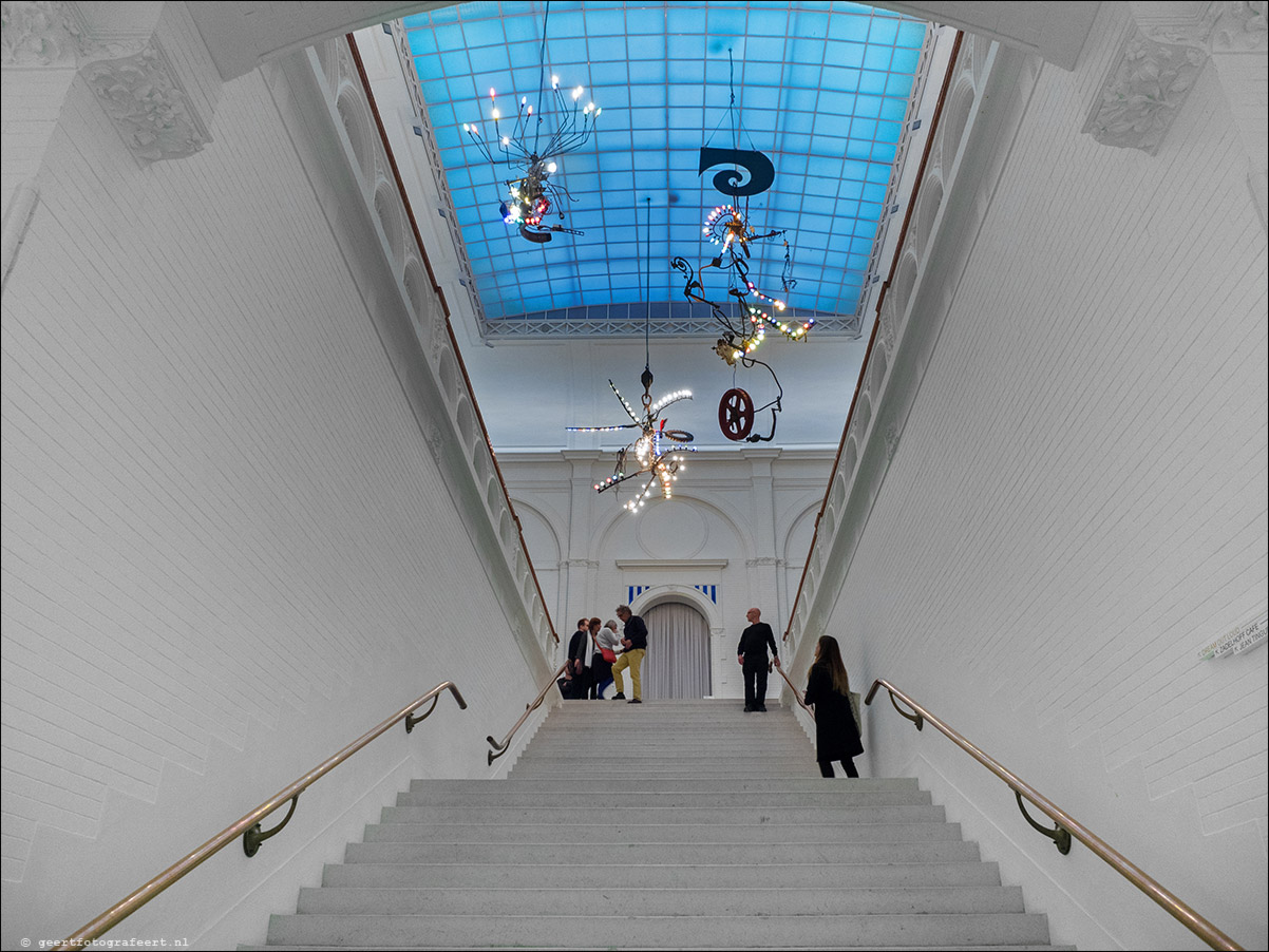 Jean Tinguely Machine Spektakel stedelijk Amsterdam