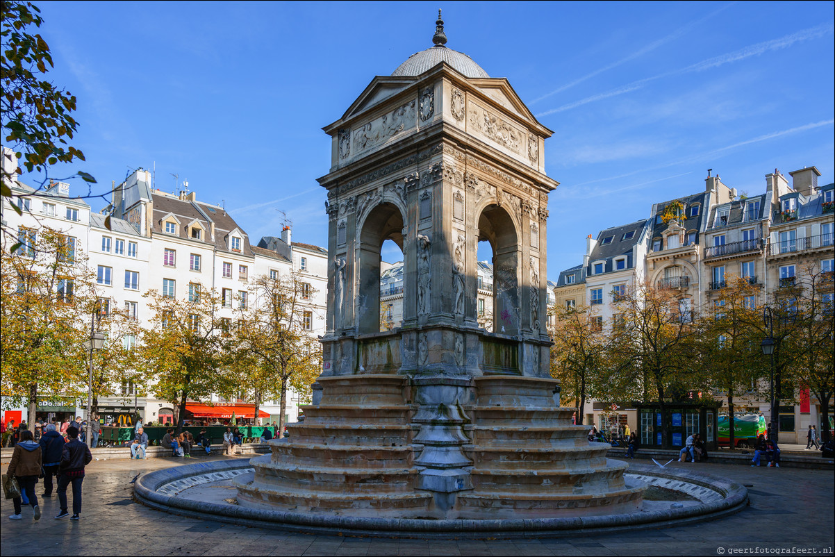 Parijs Fontaine des Innocents